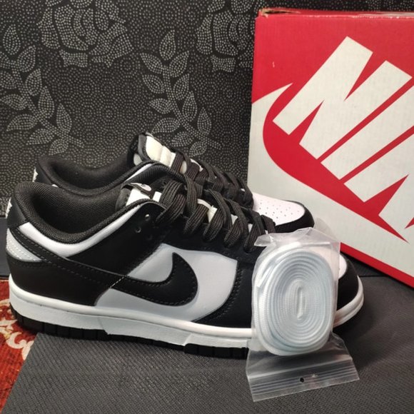 Nike Slam Dunk series panda sneakers - Picture 3 of 5